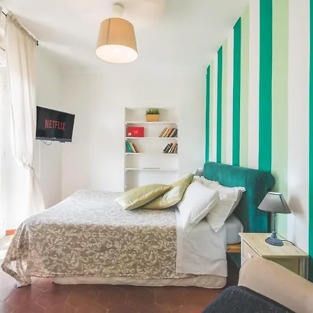 Apartment Pellegrino 75 Double Bedroom Rom